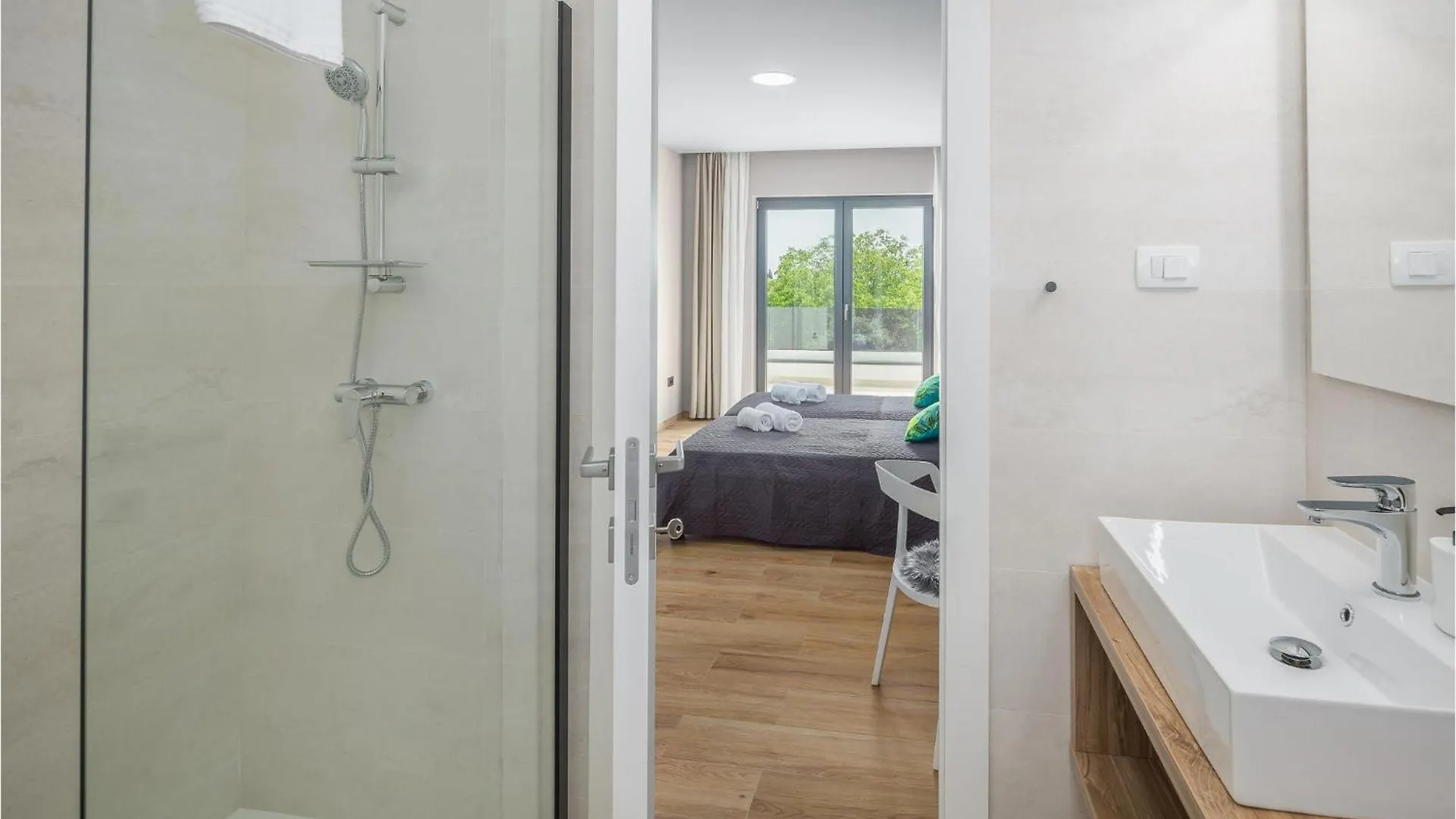بيت للعطل 4 Bedroom Beautiful Home In بنجول