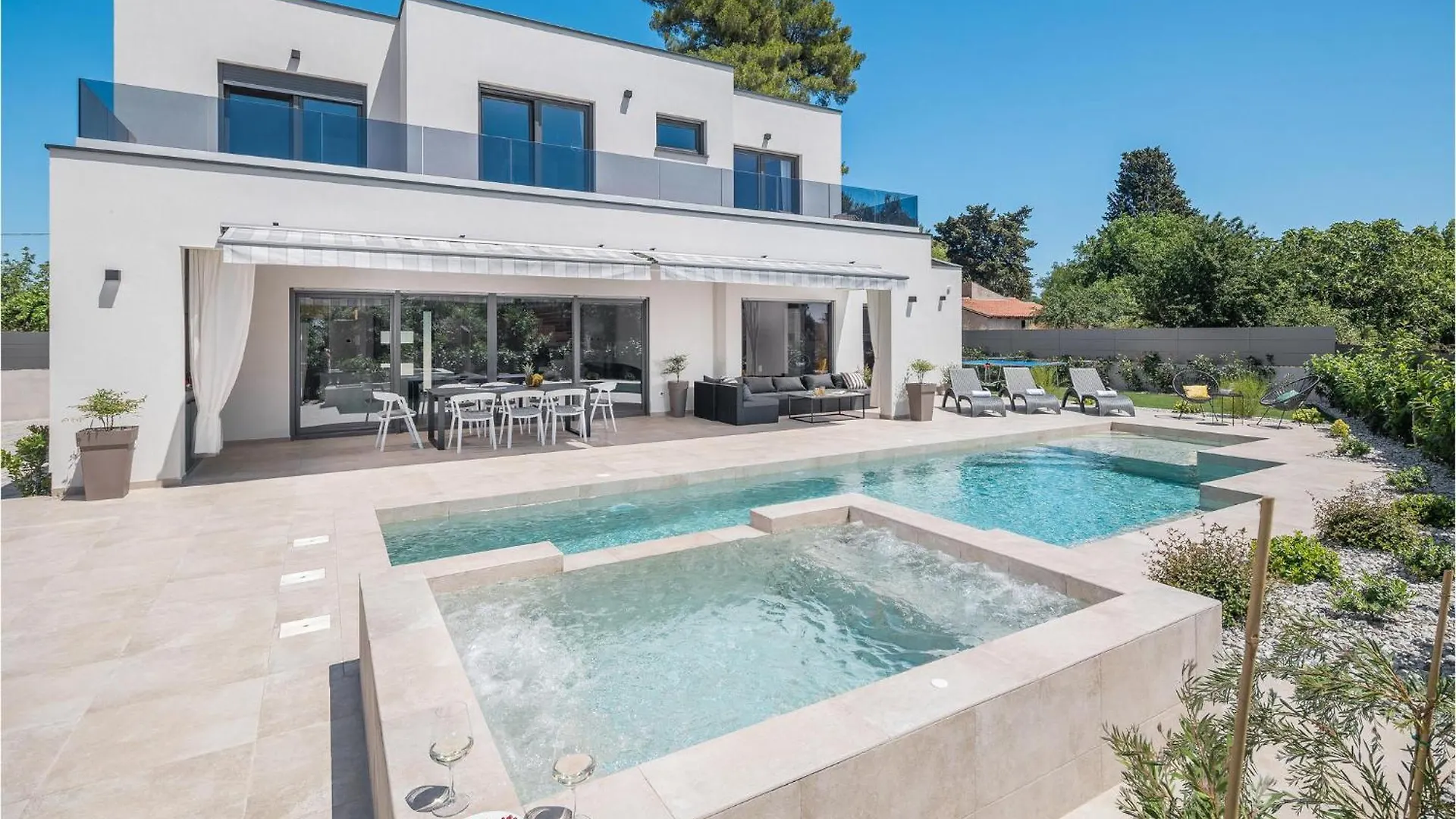 4 Bedroom Beautiful Home In بنجول بيت للعطل